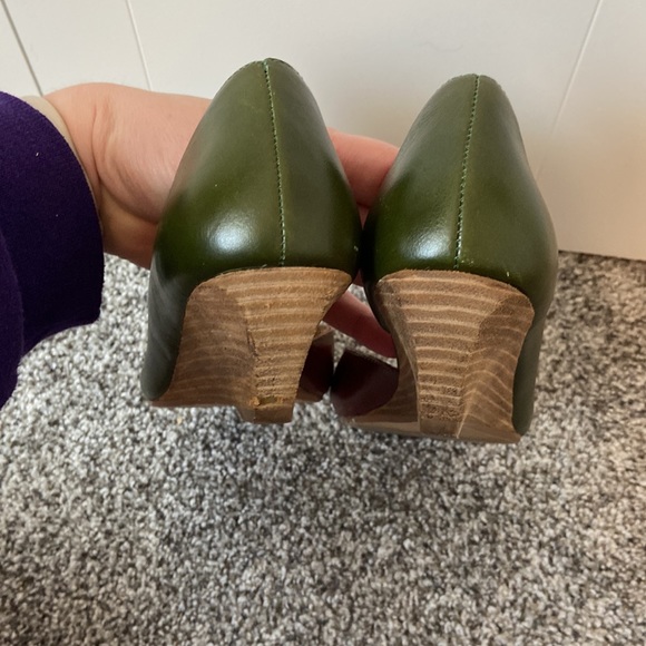 Seychelles Retro Green, Burgundy, and Brown Peep Toe Wedges Size 8 - Picture 2 of 10